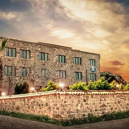 Cunda Aksac Hotel 3*
