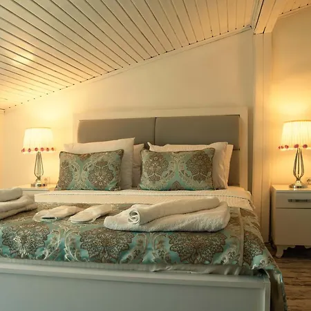 Cunda Aksac Hotel 3*